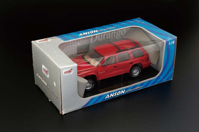 1/18 2001 DODGE DURANGO