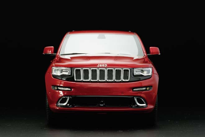 1/18 2015 Jeep GRAND CHEROKEE SRT8